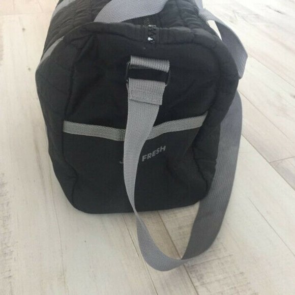 Perfect Gym Bag - Joe fresh - Picture 3 of 5